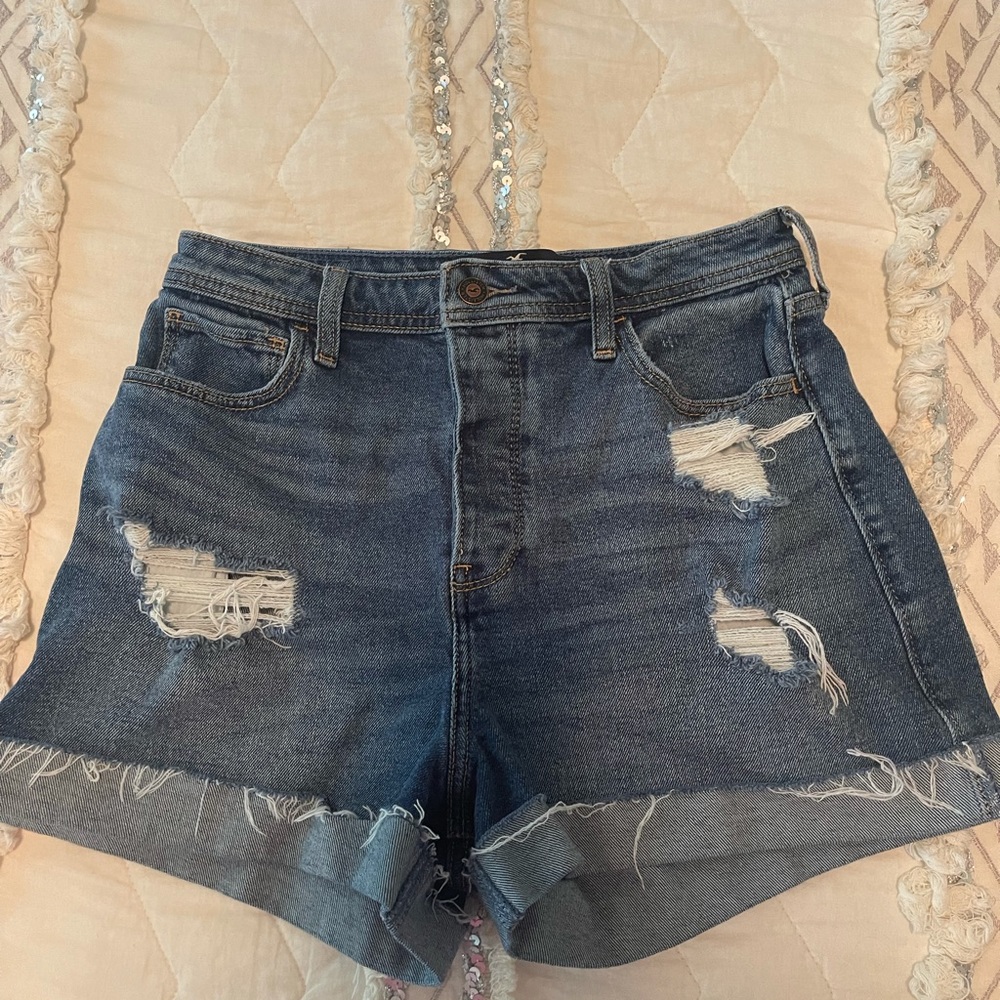 Hollister Curvy High-Rise Mom Shorts- (29)